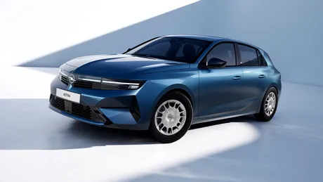 Opel Astra primește o nouă versiune de bază. Rivalul pentru VW Golf sau Seat Leon pornește de la 31.990 de euro în Germania