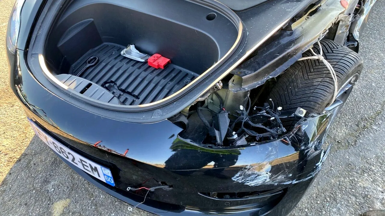 Tesla_Model_3_mobile_de_mai-2022 3 
