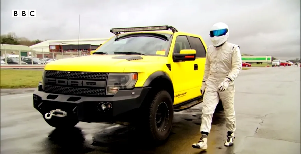 Stig vs Hennessey VelociRaptor pe circuitul Top Gear. VIDEO