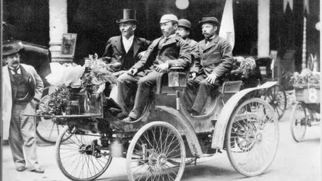 Cui îi aparținea, de fapt, prima mașină care a circulat în București?