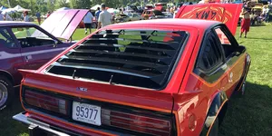 De ce ferestrele acoperite cu lamele erau atât de populare pe mașinile sport și de ce au dispărut?