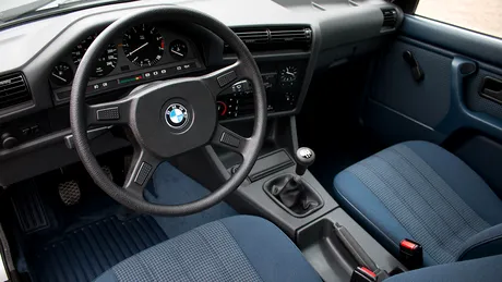 Un BMW 325iX (E30) din 1986, cu 500 de km la bord, este cel mai bine conservat exemplar din lume - GALERIE FOTO