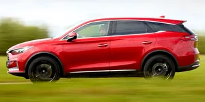 Cifrele vorbesc de la sine: una din zece mașini vândute în Europa, la final de 2025, a fost fabricată în China