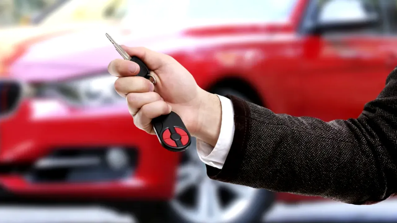 este-legal-sa-pui-anunt-de-vanzare-auto-in-geamul-masinii 