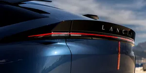 Lancia Gamma 2026: patru motorizări, până la 375 CP și o autonomie care pune presiune pe rivali