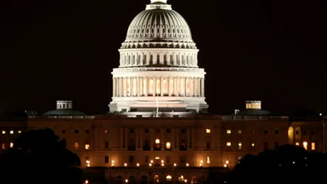 Senatul american respinge ajutorul pentru cei trei mari constructori