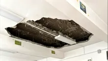 Imagini revoltătoare la Colegiul „Mihail Sturza” din Iași / Tavan prăbușit într-o sală de clasă