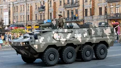 Bulgaria oprește sprijinul militar pentru Ucraina: printre ajutoarele livrate se numără motorină și transportoare blindate de trupe