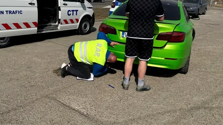 Controale RAR în trafic: 13 din 15 mașini verificate aveau probleme tehnice