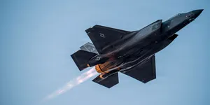 Top 5: Țările cu cele mai multe avioane F-35 planificate. Când va opera România aeronava?
