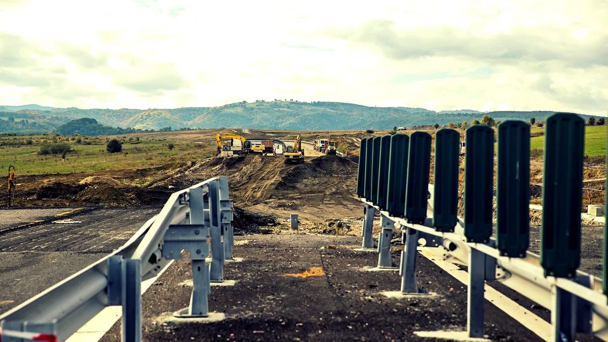 Cuc: Comisia Europeană a suspendat finanțarea pentru autostrada Sibiu-Pitești. Reacția ministrului Bode