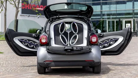 Noul smart ForTwo, „cea mai mică sală de concerte, pe roţi”