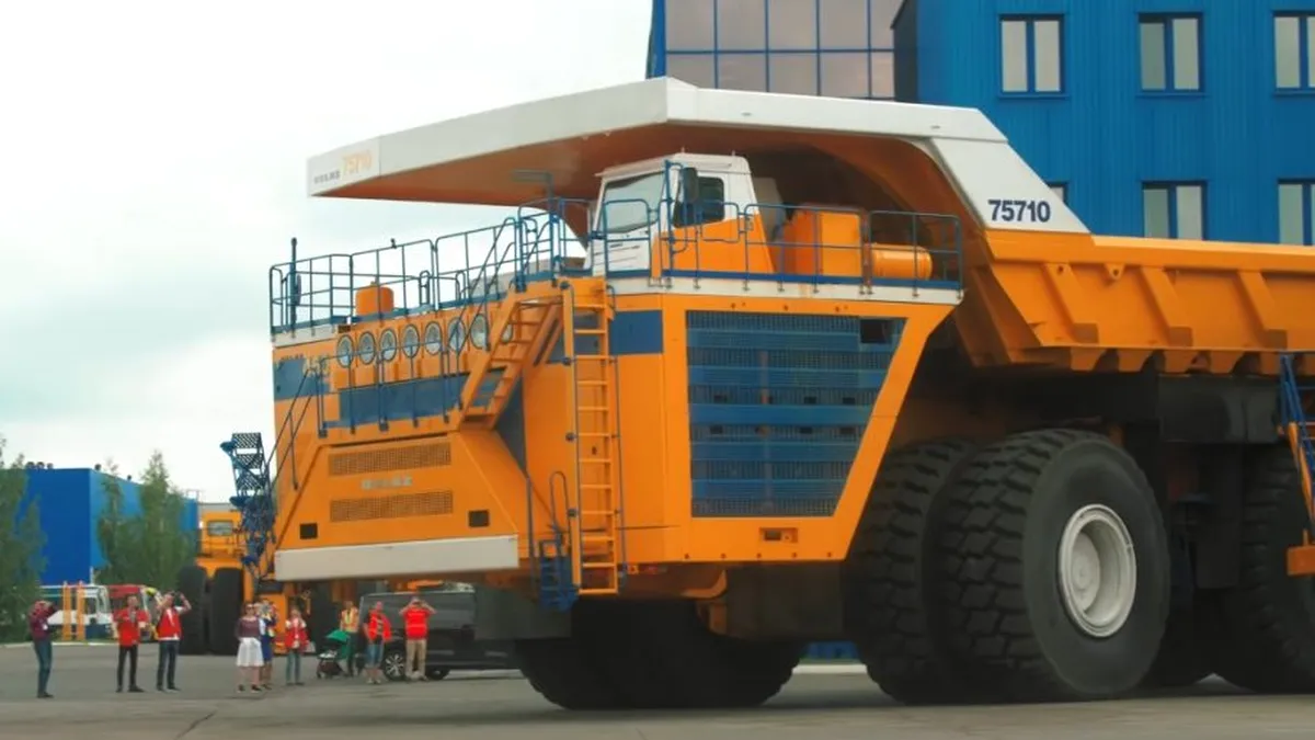 Cum arată și ce poate să facă BelAZ 75710, cel mai mare camion din lume?