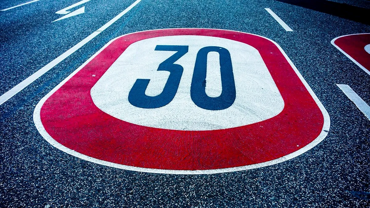 Centrul Romei, aproape pietonal: limita scade la 30 km/h