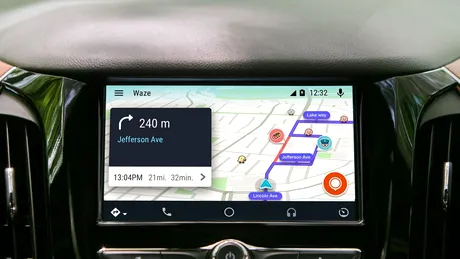 Waze este acum compatibil cu sistemul CarPlay 