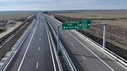Autostrada Moldovei intră în etapa asfaltării. Toți cei 320 de kilometri, promiși pentru finalul anului 