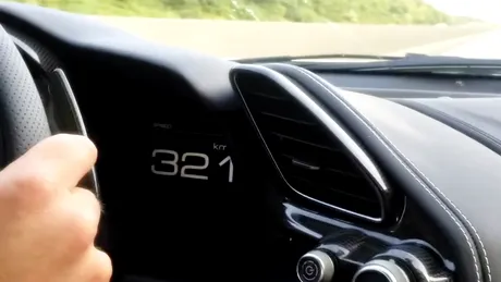 Cineva a descoperit ce înseamnă „peste 330 km/h” pentru Ferrari 488 GTB [VIDEO]