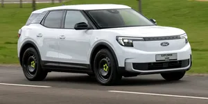 <span class='prepend'>Foto |</span> Ford lansează o nouă dubă electrică, bazată pe SUV-ul Explorer. Concurent pentru duba Volvo EX30 Cargo