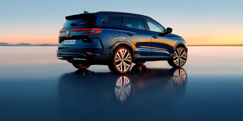 Renault a dezvăluit noua generație a lui Espace. Modelul francez este de acum un SUV cu până la 7 locuri – GALERIE FOTO