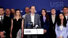 USR l-a blocat pe reporterul Gândul să-și formuleze întrebarea, după ședința de revalidare a lui Dominic Fritz. Gândul protestează față de atitudinea membrilor USR prezenți și denunță public maniera agresivă a unui partid politic. Iată întrebarea care i-a deranjat pe cei de la USR