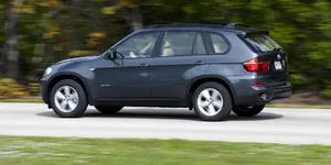 Țeapă cu o mașină adusă din Germania. Povestea incredibilă a unui SUV BMW X5