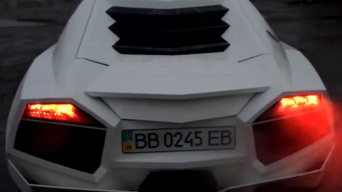 Un Mitsubishi Eclipse transformat într-o limuzină Lamborghini Reventon - GALERIE FOTO-VIDEO
