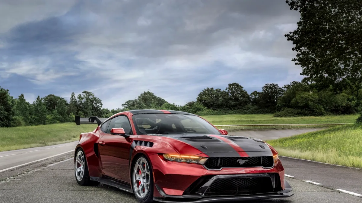 Ford Mustang GTD debutează la Le Mans. Cel mai hardcore Mustang are peste 800 CP - GALERIE FOTO