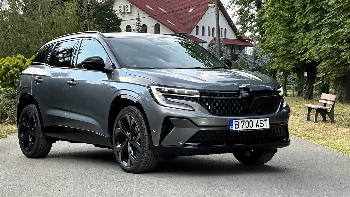 Noul Renault Austral E-Tech Full Hybrid este un SUV compact arătos, dar și foarte eficient - VIDEO