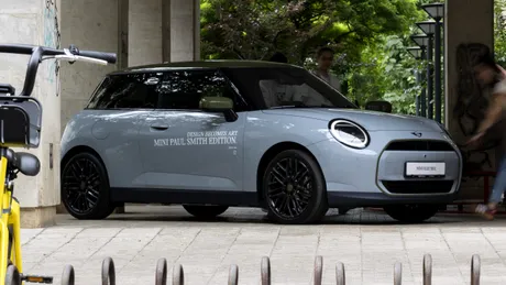 BMW celebrează 25 de ani de MINI. Primele schițe de design pentru versiunea din 2001, prezentate la București de David Carp, designer BMW Group 