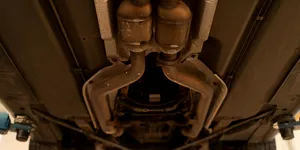 De ce sunt furate catalizatoarele auto și cum te poți proteja. Ce model de autoturism este cel mai vizat de hoți