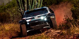 Dacia Sandriders își menține poziția de lider în Raliul Dakar 2026, după finalul etapei a 7-a