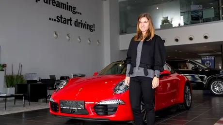 Simona Halep, premiată de Porsche cu un 911 Carrera 4