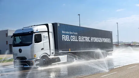 Toyota își continuă investițiile în propulsia cu hidrogen printr-un parteneriat cu Volvo și Daimler Trucks în zona camioanelor