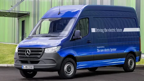 Mercedes-Benz prezintă a treia generaţie Sprinter