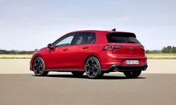 Volkswagen dă startul precomenzilor pentru noul Golf GTI