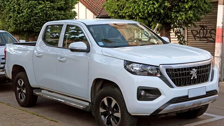 Armata spaniolă cumpără 4.500 de vehicule tactice noi bazate pe modelul Peugeot Landtrek