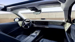 Pentru prima dată, președintele Franței are mașină electrică. Despre ce model este vorba?