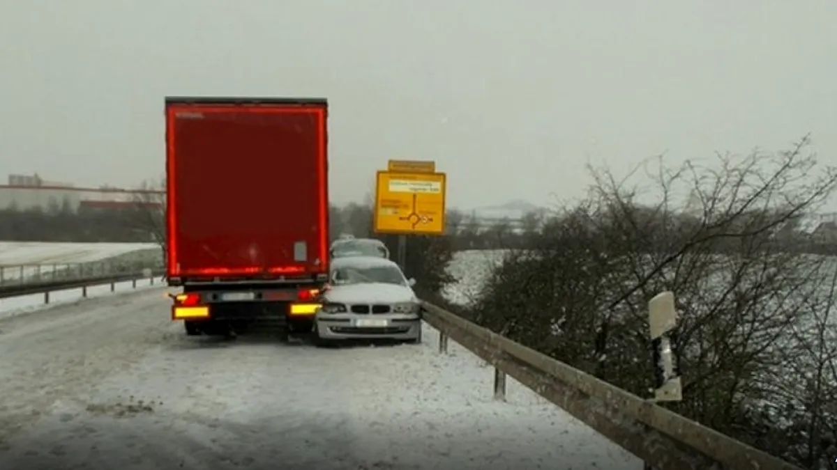 Șofer de TIR din România, erou pe autostradă în Germania