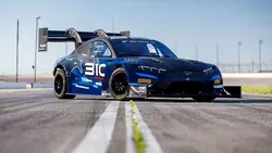 Mustangul electric cu care Ford va concura la Pikes Peak dezvoltă 1.400 de cai putere – FOTO