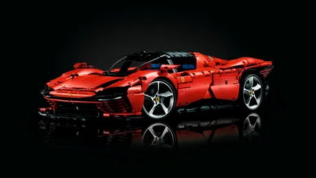 FOTO: Așa arată LEGO Technic Ferrari Daytona SP3. Un supercar, din mii de piese LEGO