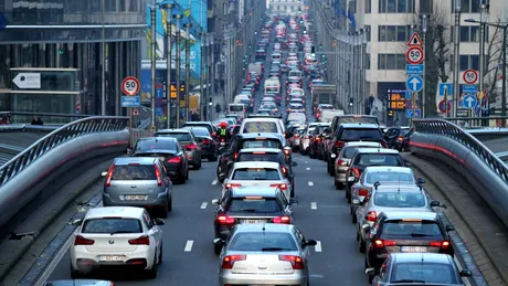 Bruxelles a interzis mașinile pentru o zi, iar de anul viitor va extinde la două zile această măsură