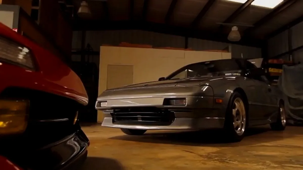 Ce înseamnă o Toyota MR2 pentru proprietarul său. VIDEO