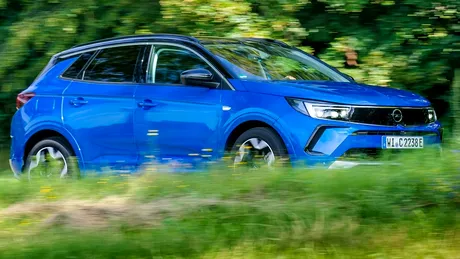 Test drive Opel Grandland: SUV-ulețul german rămâne în continuare un familist
