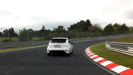VIDEO: Volkswagen Scirocco R vs. Ford Focus RS, pe Nurburgring