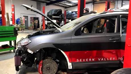 Cel mai vândut SUV din lume e şi cel mai rapid. Acul s-a oprit pe vitezometru la un nou record mondial