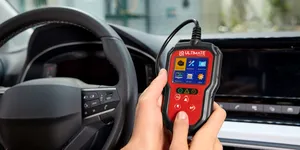 Ofertă Lidl: Tester pentru diagnoza auto cu ecran integrat. Poate șterge codurile de eroare