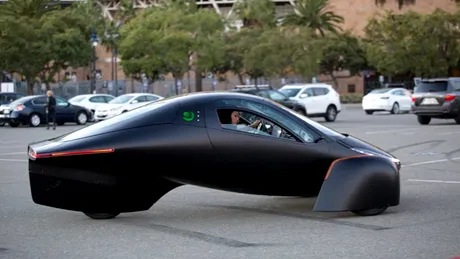 Aptera este cea mai ciudată mașină electrică a lumii. Are trei roți și o autonomie uluitoare