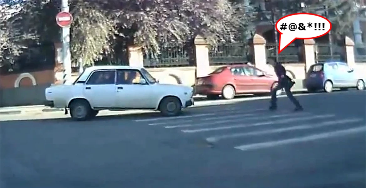 VIDEO: În Rusia, pietonul loveşte maşina, nu invers