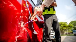 Ce faci imediat după un accident? Procedura corectă și cum te ajută Autoconstatarea Țiriac Auto (P)