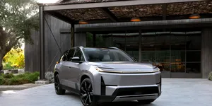 Foto | Toyota a dezvăluit cea mai nouă generație de Highlander. SUV-ul electric vine cu o baterie de până la 96 kWh și autonomie de 500 km